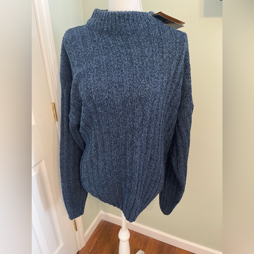 KORMAN CABLE SWEATER